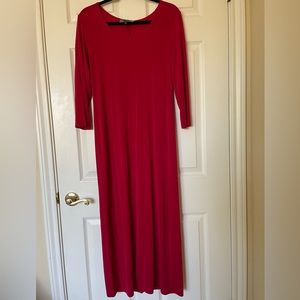 Slinky knit 3/4 sleeve long dress